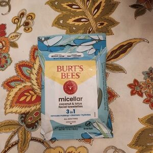 Burt's Bees Micellar Facial Towelettes